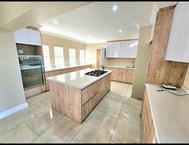 4 BEDROOM HOUSE FOR SALE IN RIVERSPRAY LIFESTYLE ESTATE